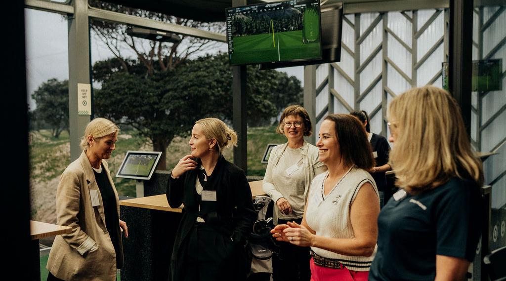 TAU6451 Her Wealth Golf